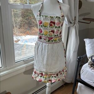 Vintage Jessie Steele Floral Kitchen Apron